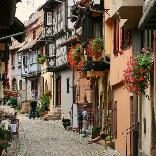 Bildquelle: Pixabay Straengasse im Elsass
