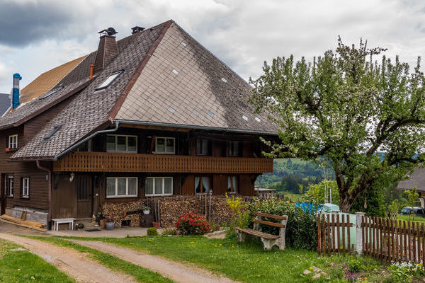 Ein altes Schwarzwaldhaus in Schönenberg.