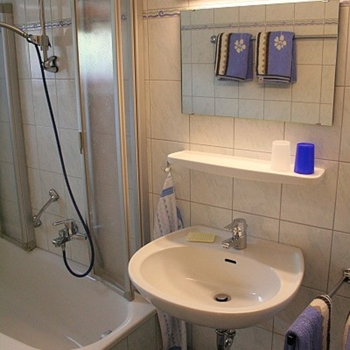 Badezimmer mit WC - 