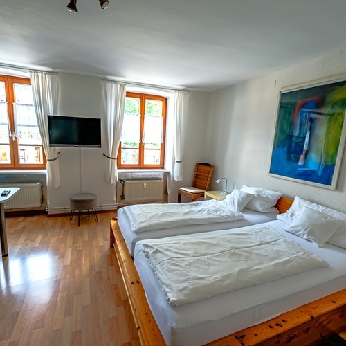 Eines der beiden Doppelzimmer. - Eines der beiden Doppelzimmer. -